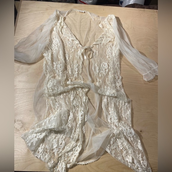 Roaman’s Sheer Robe One size fits all (JG) - Picture 2 of 12